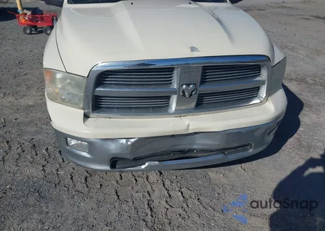 2010 Dodge Ram 1500 Slt/Sport/Trx z USA, uszkodzony, nr VIN 1D7RB1GT8AS226323